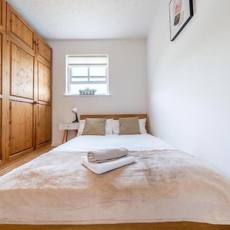 Stansted Airport & Bishops Stortford Town Centre Professional Apartment Bishop's Stortford Zewnętrze zdjęcie