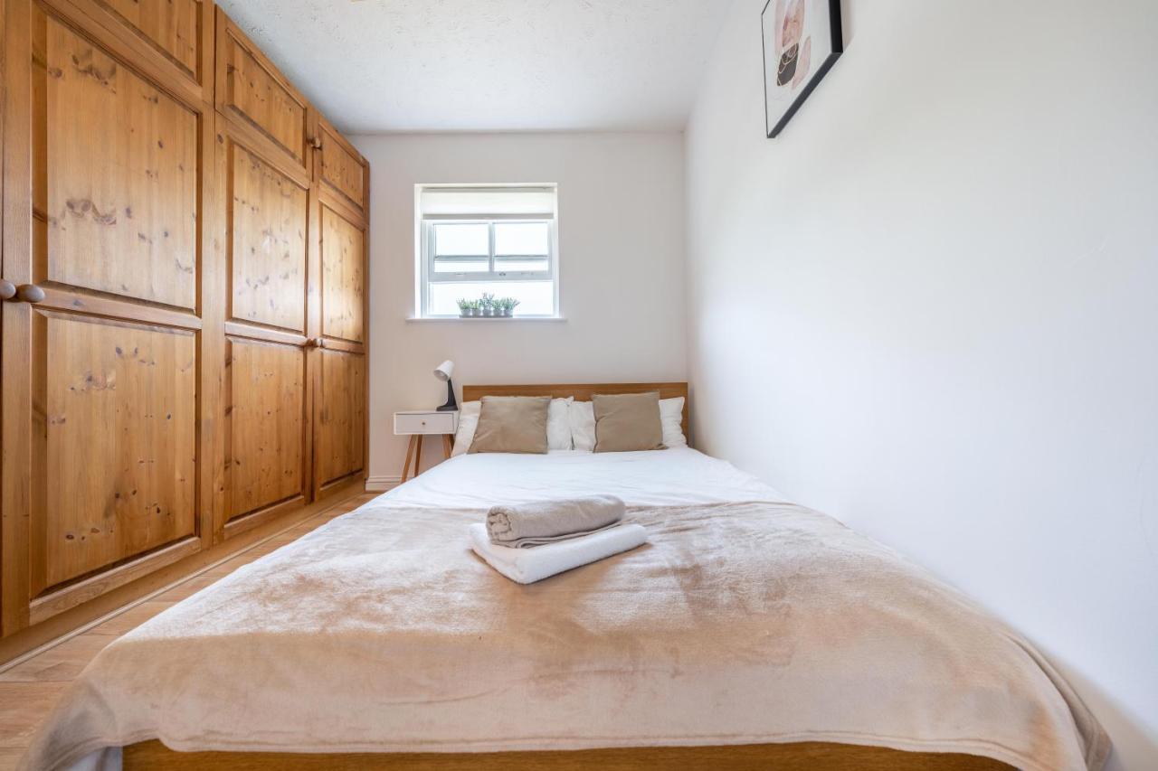 Stansted Airport & Bishops Stortford Town Centre Professional Apartment Bishop's Stortford Zewnętrze zdjęcie